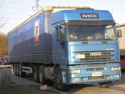 Iveco-EuroStar-blau-Wihlborg-080105-02-FIN