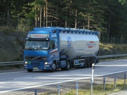 Volvo-FH12-blau-Koster-151104-1-FIN