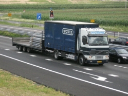 Volvo-FH12-Wavin-Bocken-200906-01-NL