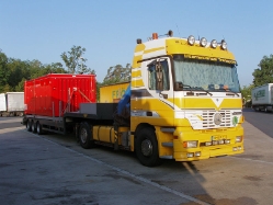MB-Actros-International-Transport-Holz-080607-01-NL