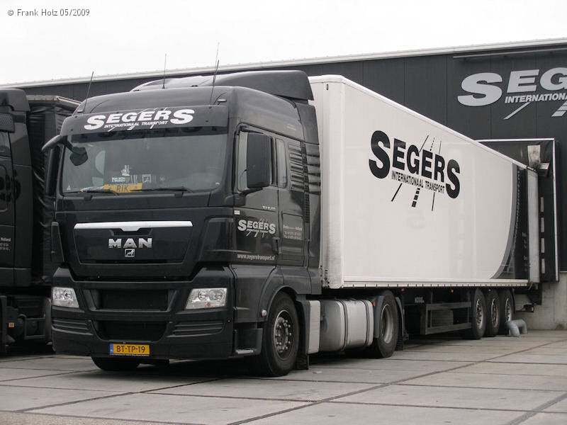 NL-MAN-TGX-18400-Segers-Holz-020709-01.jpg