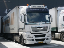NL-MAN-TGX-18440-Votrex-Holz-020709-01