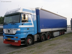 NL-MB-Actros-de-Jong-Holz-250609-01