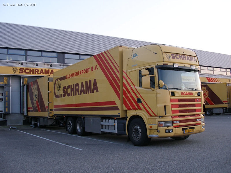 NL-Scania-124-L-420-Schrama-Holz-020709-01.jpg