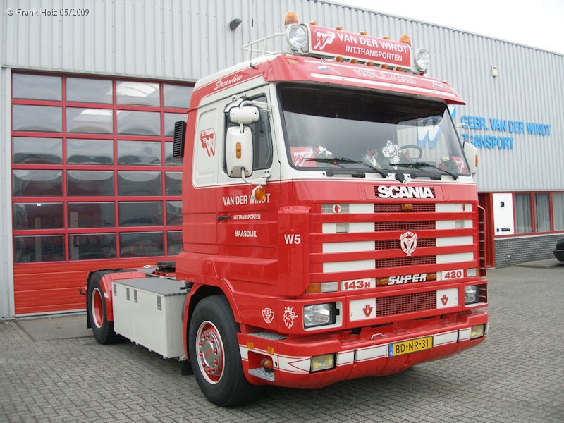 NL-Scania-143-M-420-vdWindt-Holz-010709-02.jpg