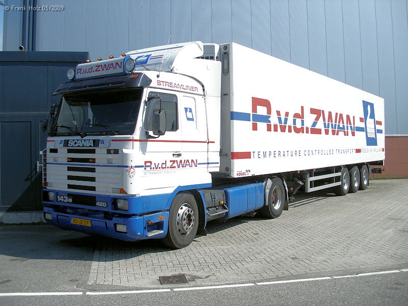 NL-Scania-143-M-420-vdZwan-Holz-020709-01.jpg
