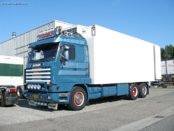 NL-Scania-143-M-450-Visser-Holz-020709-01