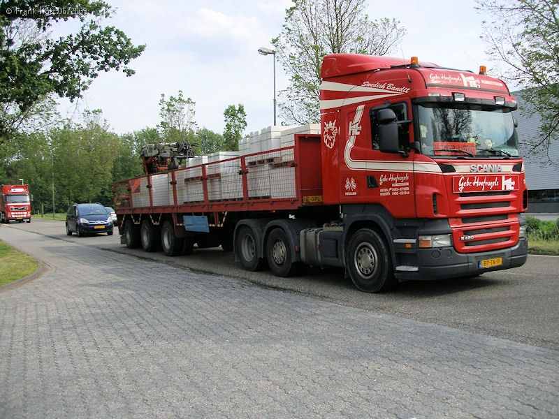 NL-Scania-R-420-Hoefnagels-Holz-250609-01.jpg