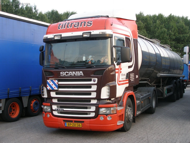 NL-Scania-R-420-Tiltrans-Holz-250609-01.jpg