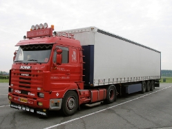 NL-Scania-143-M-500-rot-Holz-030608-02