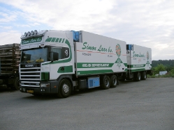 NL-Scania-144-L-460-Laan-Holz-020608-01