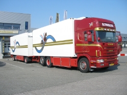 NL-Scania-144-L-530-Vrolijk-Holz-040608-01