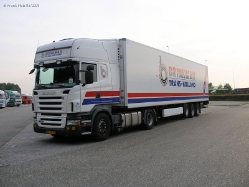 NL-Scania-R-420-Brinkman-Holz-250609-01