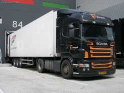 NL-Scania-R-420-Greenpack-Holz-010709-01