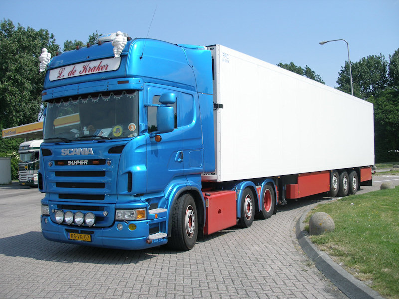 NL-Scania-R-de-Kraker-Holz-030608-01.jpg