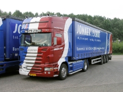 NL-Scania-R-500-Jonker+Schut-Holz-040608-03