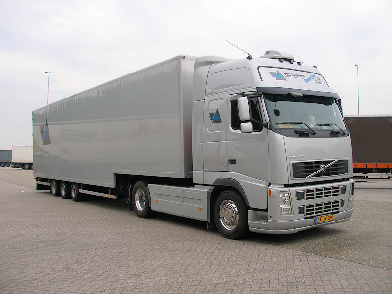 NL-Volvo-FH-440-van-Aalderen-Holz-030608-01.jpg