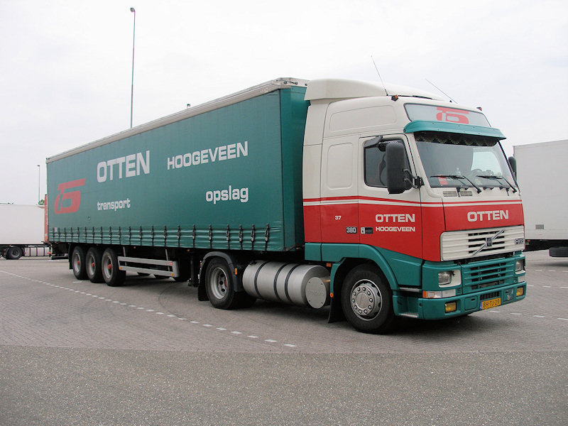 NL-Volvo-FH12-380-Otten-Holz-030608-01.jpg