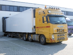 NL-Volvo-FH12-Overmeen-Holz-040608-02