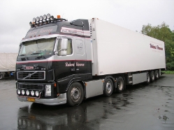NL-Volvo-FH16-610-Roeven-Holz-040209-03