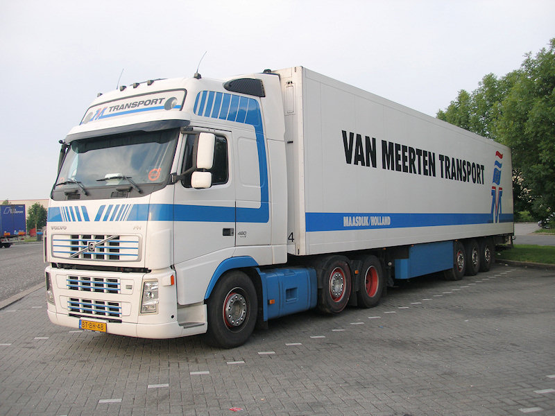 NL-Volvo-FH-480-van-Meerten-Holz-040608-01.jpg