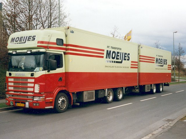 Scania-114-L-380-KUEKOHZ-Moeijes-Holz-010204-1.jpg