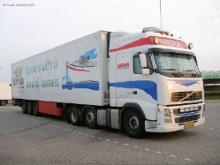 NL-Volvo-FH-480-Mera-Holz-300609-01