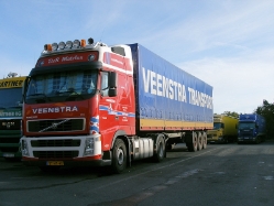 NL-Volvo-FH-Veenstra-Holz-040209-01