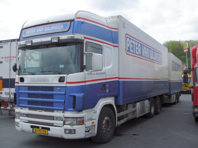 Scania-144-L-530-vWijngen-Holz-010604-1-NL.jpg