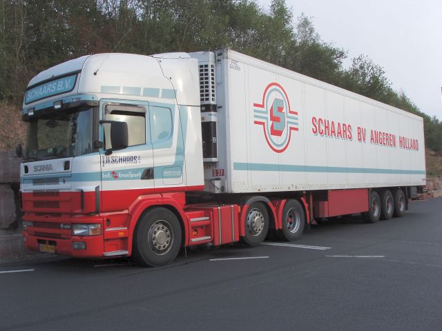 Scania-164-L-480-Schaars-Holz-051005-01-NL.jpg