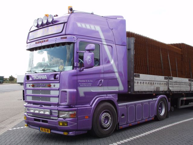 Scania-164-L-480-Tesselaar-Holz-090805-01-NL.jpg
