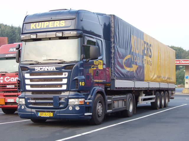 Scania-R-380-Kuipers-Holz-051005-01-NL.jpg