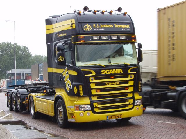 Scania-R-Jonkers-Holz-210706-01-NL.jpg