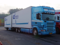 Scania-R-500-blau-Holz-180107-01-NL