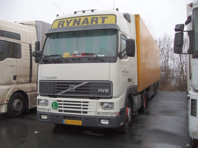 Volvo-FH12-420-Rynart-Holz-180105-1-NL.jpg