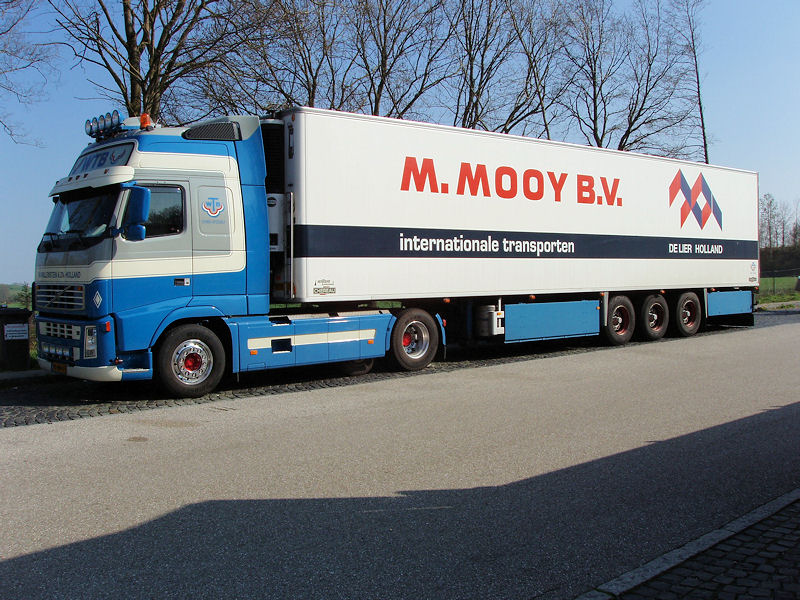 Volvo-FH12-Mooy-Sub-Holz-080607-03-NL.jpg