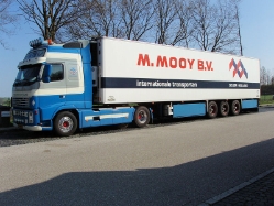 Volvo-FH12-Mooy-Sub-Holz-080607-03-NL