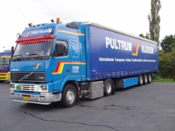 Volvo-FH12-Pultrum-Holz-120904-1-NL