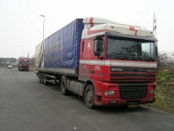 DAF-95-XF-rot-Koster-090106-01-NL