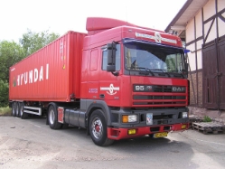 DAF-95430-rot-Koster-071106-01-NL