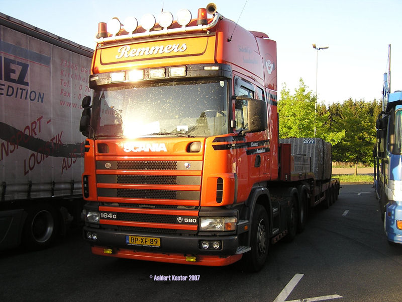 Scania-164-G-580-Remmers-Koster-140507-01-NL.jpg