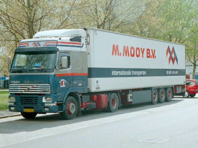 Volvo-FH12-420-KUEKOSZ-Mooy-Koster-020304-1.jpg