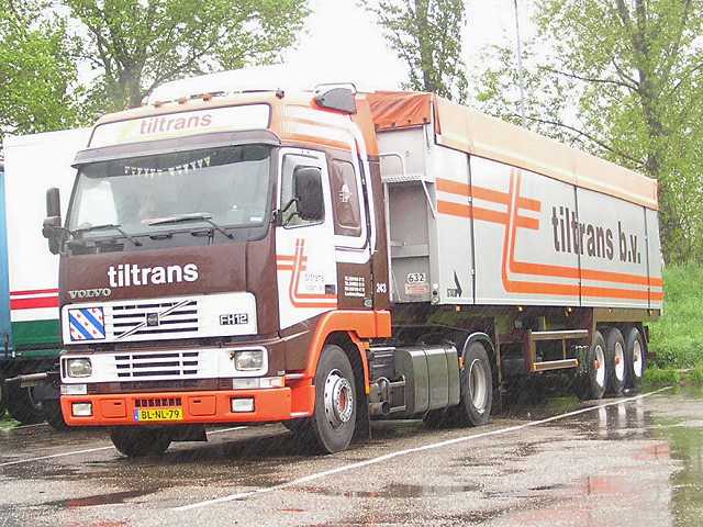 Volvo-FH12-460-Tiltrans-Koster-240604-1-NL.jpg