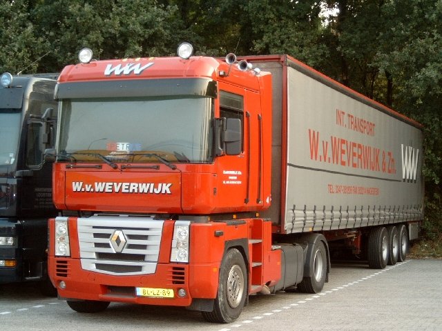 Renault-Magnum-PLSZ-Weverwijk-Levels-310104-1-NL.jpg