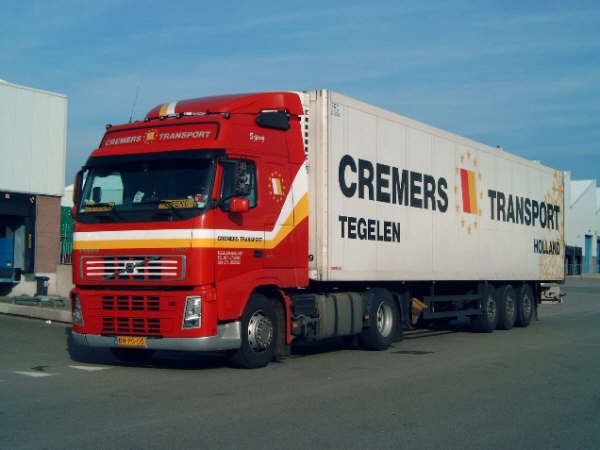 Volvo-FH12-Cremers-Levels-070205-01-NL.jpg