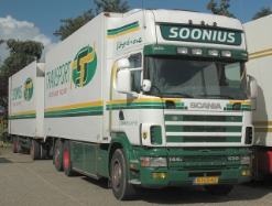 Scania-144-L-530-Soonius-Schiffner-270306-01-NL