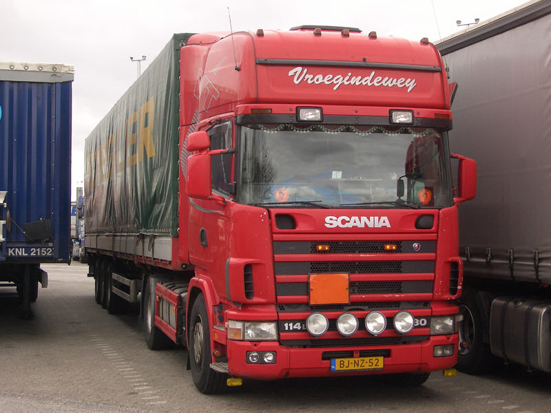NL-Scania-114-L-380-rot-Stober-270208-01.jpg