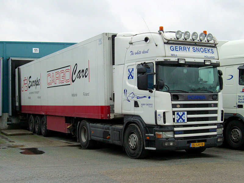 NL-Scania-164-L-580-Snoeks-Stober-250208-01.jpg