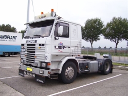 NL-Scania-113-M-320-MBP-vdSchaaf-050408-01
