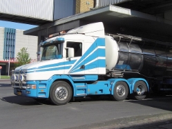 Scania-4er-TASZ-Kelderhuis-Dijkstra-060204-2-NL